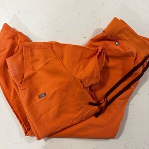 Pre- Figs Scrubs Set size LARGE